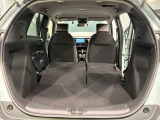 リアシートを倒すと、ラゲッジスペースを広くお使いいただけます!