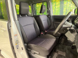 運転席シート廻りは使用感も少なく、良好な状態となっています。丁寧に使われていたことがよくわかりますね。