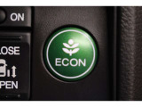 ECONスイッチの効果とあなたの運転で、クルマと力をあわせ「燃費向上=ガソリン代の節約=CO2 削減」のチャレンジをお楽しみください。