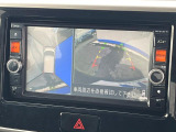 【アラウンドビューモニター】専用のカメラにより、上から見下ろしたような視点で360度クルマの周囲を確認することができます☆死角部分も確認しやすく、狭い場所での切り返しや駐車もスムーズに行えます。