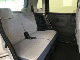 ゆとりある広々とした車内空間は、ドライブを始め買い物やレジャーなど、幅広く活躍します。一人でもみんなとでもお出かけを楽しみましょう!