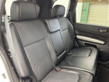 後部座席も気になるようなキズ・汚れやへたり等、大きなダメージはなく、良好な状態です。