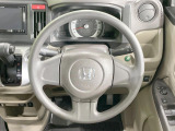 ステアリングも使用感が少なく、きれいな状態となっております♪