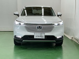 LEDヘッドライトを装備しています。LEDヘッドライトはとても明るく、雨の日や夜間走行も安全・安心です。オートライトコントロール付きで周囲の明るさに応じて自動で点灯・消灯します