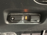 いまや快適なカーライフに欠かせないETCが付いています。