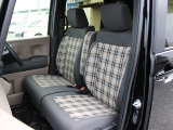 クリーニングをしっかり行っていますので、運転席・助手席どちらもきれいになっております!