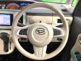 【ステアリングスイッチ】運転中、前方から目線をそらすことなく、オーディオ等の操作が可能な便利機能!安心&快適なドライブを演出してくれます♪