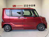 車両右側面からの写真になります。車をご覧になりたい時はお気軽に最寄りの店舗へご相談下さい。