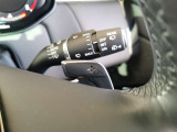【パドルシフト】運転席から任意で、変速を自由自在に操ることができます。