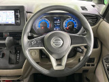 ステアリングも使用感が少なく、きれいな状態となっております♪
