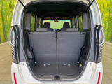 普段のお買い物や通勤、送迎等に十分な荷室スペースを確保しております。セカンドシートを倒すと、大きな荷物の積載も可能です♪