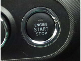 スマートエントリー&プッシュスタートシステム、キーをバッグやポケットに入れたままドアのロック・アンロック、エンジンの始動が出来ます、一度使うと手放せませんね!!