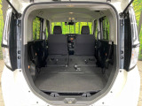 後席を格納すると、これだけの広さが!シーンに合わせたシートアレンジで、大きな荷物も積むことが出来ます♪