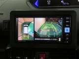 パノラミックビューモニター搭載。カメラで車両周囲の状況を映し出すため、狭い場所での駐車などに役立ちます。