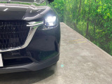 【LEDヘッドライト】悪天候や夜間走行時も良好な視界を確保し安心して運転できる高輝度LEDヘッドライトを装備!点灯速度が早く、消費電力も抑えられています。