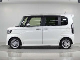 ◆両側電動スライドドア◆狭い駐車場でも乗り降りが楽々♪お子様が隣の車にドアを当ててしまう心配もございません!小さなお子様連れの方もこれで安心。