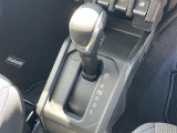 【 シフト 】シフトも操作しやすく快適なドライブを楽しんでいただけます。
