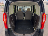 普段のお買い物や通勤、送迎等に十分な荷室スペースを確保しております。セカンドシートを倒すと、大きな荷物の積載も可能です♪