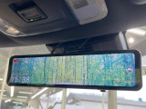 【デジタルインナーミラー】後席の大きな荷物や同乗者で後方が確認しづらい時でも安心!カメラが撮影した車両後方の映像をルームミラー内に表示。クリアな視界で状況の確認が可能です!