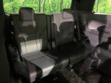 3列目シートはもちろん状態良好☆大人でもゆったりと座って頂けますので、大人数でのお出かけもラクラクです♪ご家族で、気の知れた仲間で、ドライブに行くのが楽しみですね♪