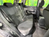 後部座席も気になるようなキズ・汚れやへたり等、大きなダメージはなく、良好な状態です。