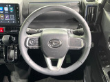 【純正革巻きステアリング】上質な革を使用することで、手にしっかり馴染みとても運転しやすいハンドルです♪