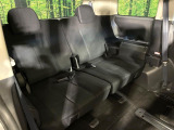 3列目シートはもちろん状態良好☆大人でもゆったりと座って頂けますので、大人数でのお出かけもラクラクです♪ご家族で、気の知れた仲間で、ドライブに行くのが楽しみですね♪