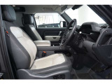 電動シート付。フィット感を与え疲れにくくより快適な運転が可能となっております。