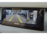 バックカメラおよびガイドライン表示が装着されていますので、車庫入れが苦手な人でもアシストしてくれます