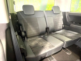 3列目シートはもちろん状態良好☆大人でもゆったりと座って頂けますので、大人数でのお出かけもラクラクです♪ご家族で、気の知れた仲間で、ドライブに行くのが楽しみですね♪