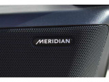 MERIDIANサウンドシステムは、澄みきった高音から深みのある低音まで、すべての音とリズムを鮮やかに再生します。