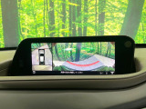 【360&deg;ビューモニター】専用のカメラにより、上から見下ろしたような視点で360度クルマの周囲を確認することができます☆死角部分も確認しやすく、狭い場所での切り返しや駐車もスムーズに行えます。