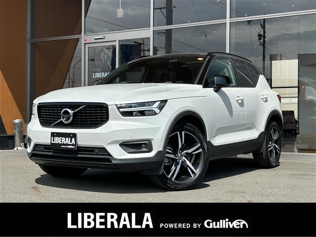 XC40 B4 AWD Rデザイン 4WD 4WD サンルーフ