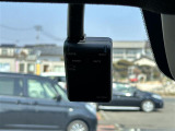 【ドライブレコーダー】映像・音声などの運転中の記録を残します。事故などを起こした起こされた時の証拠になりえますので、もしも時でも安心ですね。