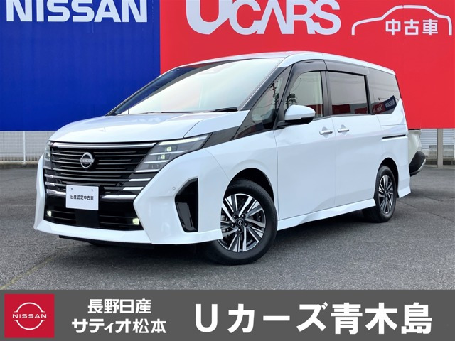 セレナ 1.4 e-4ORCE ハイウェイスターV 4WD 