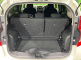 普段のお買い物や通勤、送迎等に十分な荷室スペースを確保しております。セカンドシートを倒すと、大きな荷物の積載も可能です♪