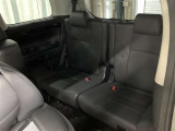 サードシートも十分なスペースをしっかり確保した7人乗りです。