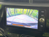 【バックカメラ】駐車時に後方がリアルタイム映像で確認できます。大型商業施設や立体駐車場での駐車時や、夜間のバック時に大活躍!運転スキルに関わらず、今や必須となった装備のひとつです!
