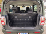 4名乗車の状態で荷室を確保した状態です。
