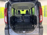 普段のお買い物や通勤、送迎等に十分な荷室スペースを確保しております。セカンドシートを倒すと、大きな荷物の積載も可能です♪