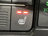 【シートヒーター】寒い日に重宝するシートヒーター!エアコンより早く温まってくれるので寒がりの人も安心ですね♪エアコンの温風は乾燥するから苦手、という方にもをおすすめです。