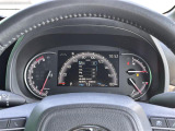 【スピードメーター】メーターがシンプルで見やすく運転しやすいですね!