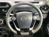 インテリアに合わせたデザインのステアリングは、運転される方のことも考え、運転しやすい形状、大きさです。是非一度、実際に触ってお確かめください。
