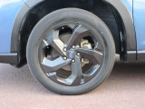左前 オシャレは足元からが基本!アルミホイールが決まってます!「*ホイールロックナットは展示用です」