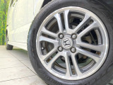 【純正14インチアルミホイール】外観にマッチした純正アルミホイールを装着しております。各種社外アルミホイールや、スタッドレスタイヤも取扱いしております。是非ご相談ください♪