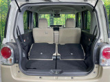 後席を格納すると、これだけの広さが!シーンに合わせたシートアレンジで、大きな荷物も積むことが出来ます♪