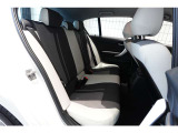 リアシートも広々とご利用頂けます。お車詳細や展示状況はフリーダイヤル(0078-6002-498412)またはBPS城東鶴見06-6933-6600迄お気軽にお問合せ下さい。