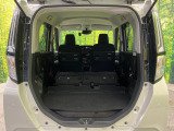 普段のお買い物や通勤、送迎等に十分な荷室スペースを確保しております。セカンドシートを倒すと、大きな荷物の積載も可能です♪