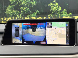【パノラミックビューモニター】専用のカメラにより、上から見下ろしたような視点で360度クルマの周囲を確認することができます☆死角部分も確認しやすく、狭い場所での切り返しや駐車もスムーズに行えます。