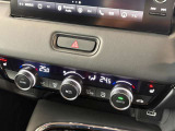 より快適にドライブを過ごして頂ける様に簡単に調整ができるオートエアコンを装備しております!ワンタッチですのでどなたでも簡単に操作できます!室内はこれでいつでも快適に保たれます。